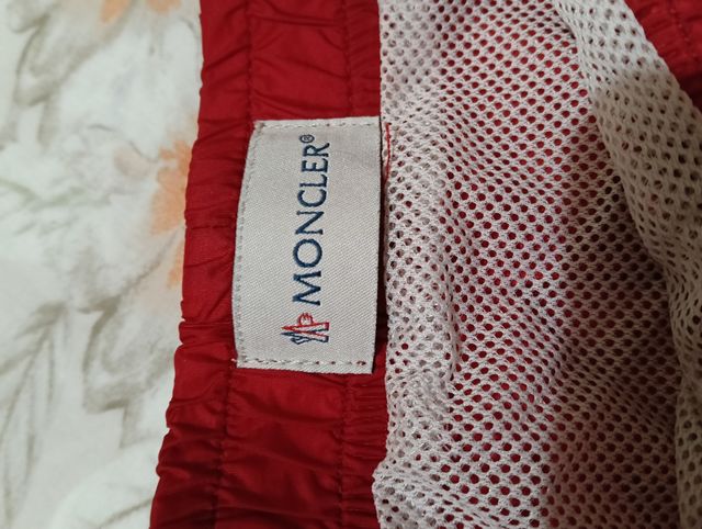 Costume Moncler bimbo rosso