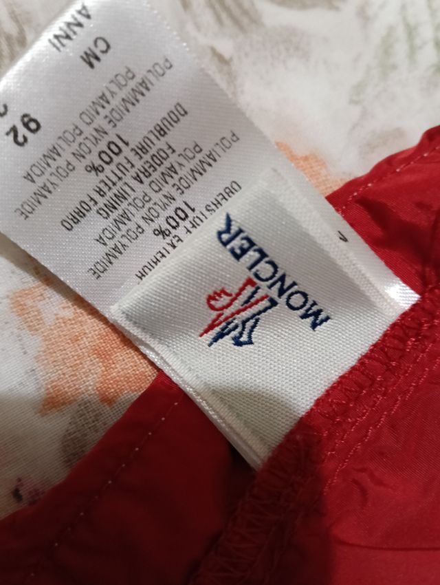 Costume Moncler bimbo rosso