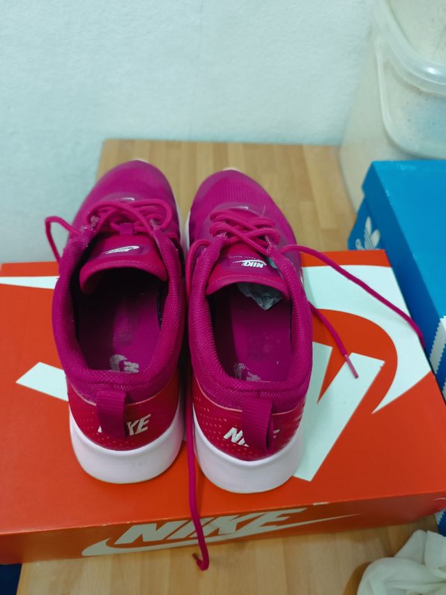 Zapatillas Nike Air Max Thea - Moradas