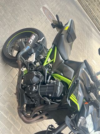 Kawasaki Z900 - Moto Impecable