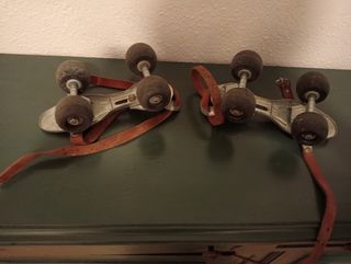 Patines antiguos 4 ruedas - cuero