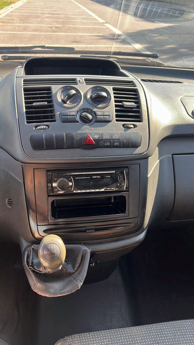 Mercedes-Benz Vito 2011