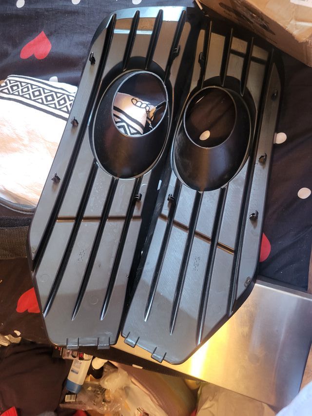 Parrilla frontal Audi A4 B9