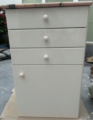 Mueble baño mármol rosa