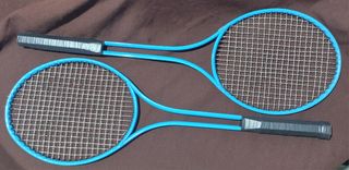2 Raquetas azules