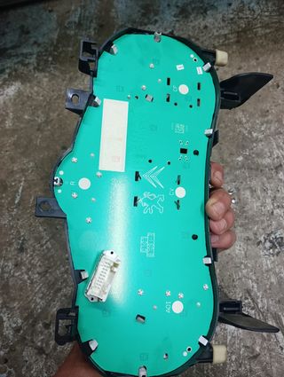 Cuadro Instrumentos Peugeot 207 1.6 HDI 90CV 9HX