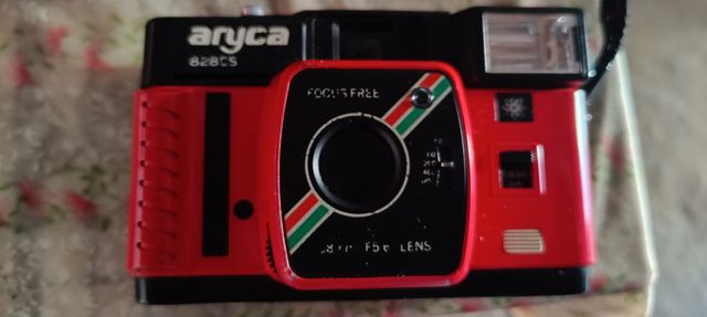 Cámara aryca 828CS - Roja