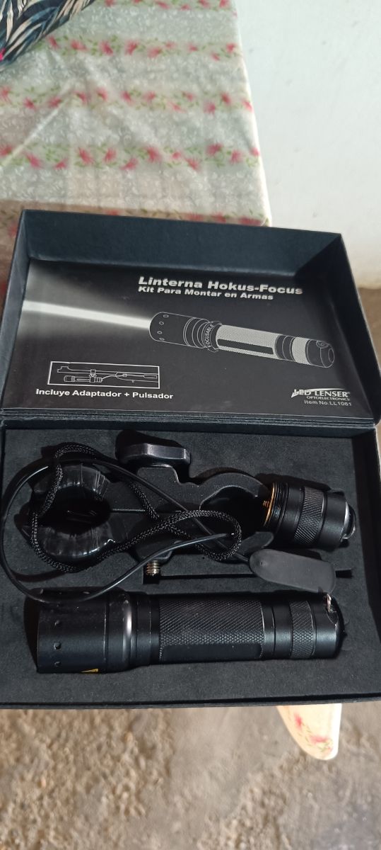 Cámara aryca 828CS - Roja