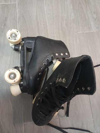 Patines clásicos negros