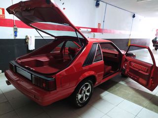 FORD MUSTANG FASTBACK GUÍA COUPÉ 1980
