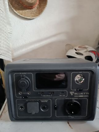 Bluetti EB3A 268Wh + Panel Solar 100W 