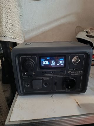 Bluetti EB3A 268Wh + Panel Solar 100W 