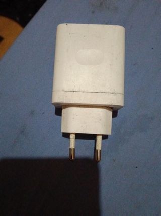 Cargador blanco 160W
