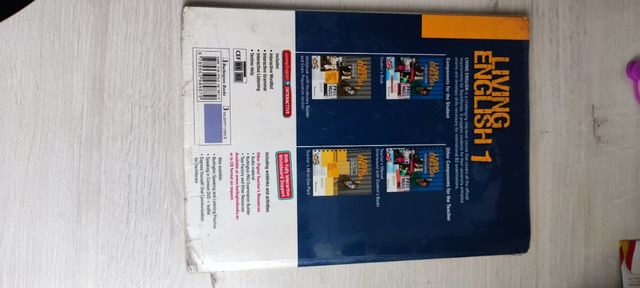 LIVING ENGLISH 1 BACH SB ED.14 Burlington Books