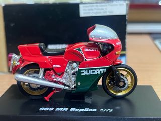 Moto Ducati 1:32 Lotto di 2 moto nuove