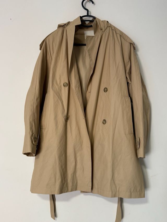 Gabardina beige Zara