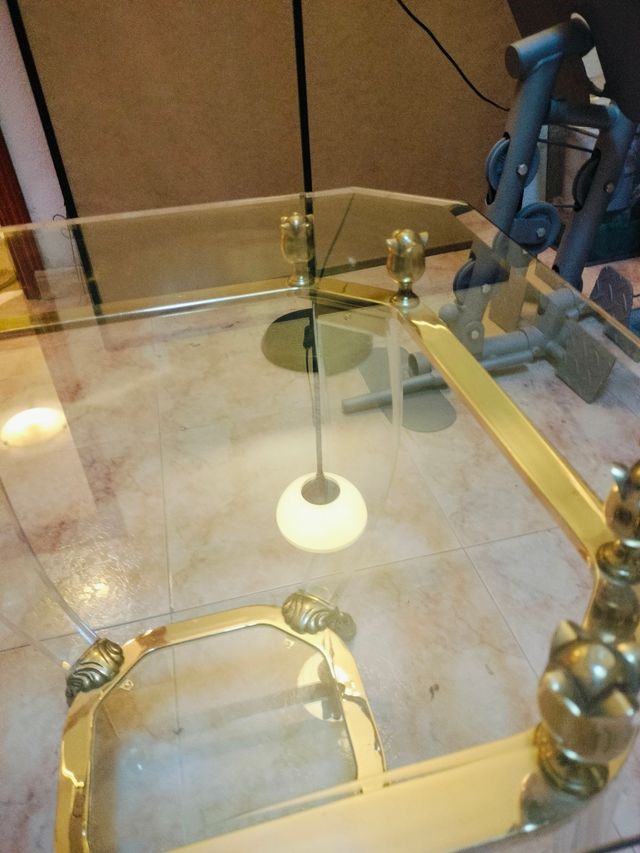 Mesa auxiliar vintage cristal y latón