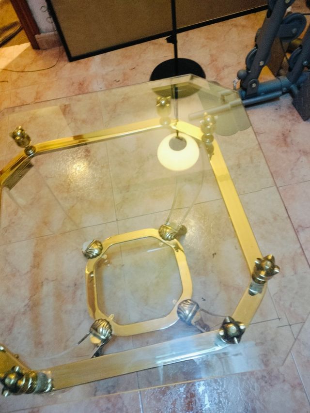 Mesa auxiliar vintage cristal y latón