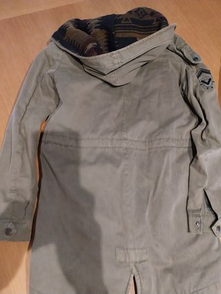 Cazadora Pull&Bear verde oliva