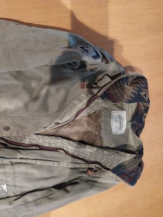 Cazadora Pull&Bear verde oliva