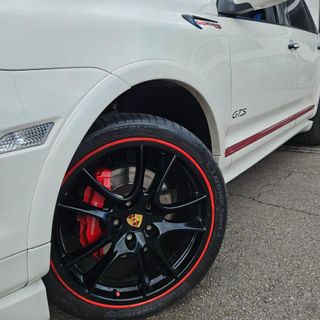 PORSCHE Cayenne GTS
