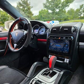 PORSCHE Cayenne GTS
