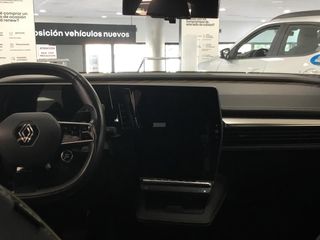 RENAULT Mégane Eléctrico Mégane E-Tech Iconic Autonomía Confort AC22 EV60 160kW