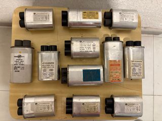 Condensadores HV para microondas - 12uds