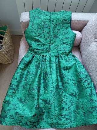 Vestido fiesta verde corto.