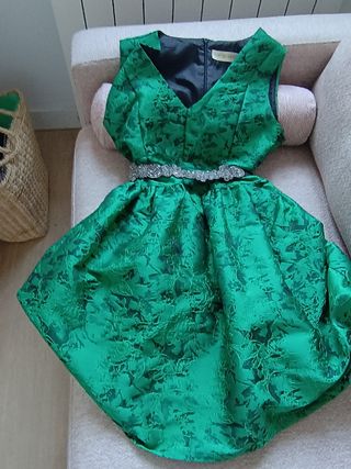 Vestido fiesta verde corto.