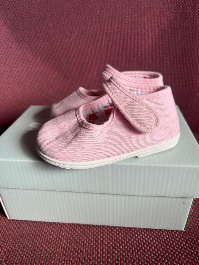 Zapatos Bebé niña Rosa pisamonas