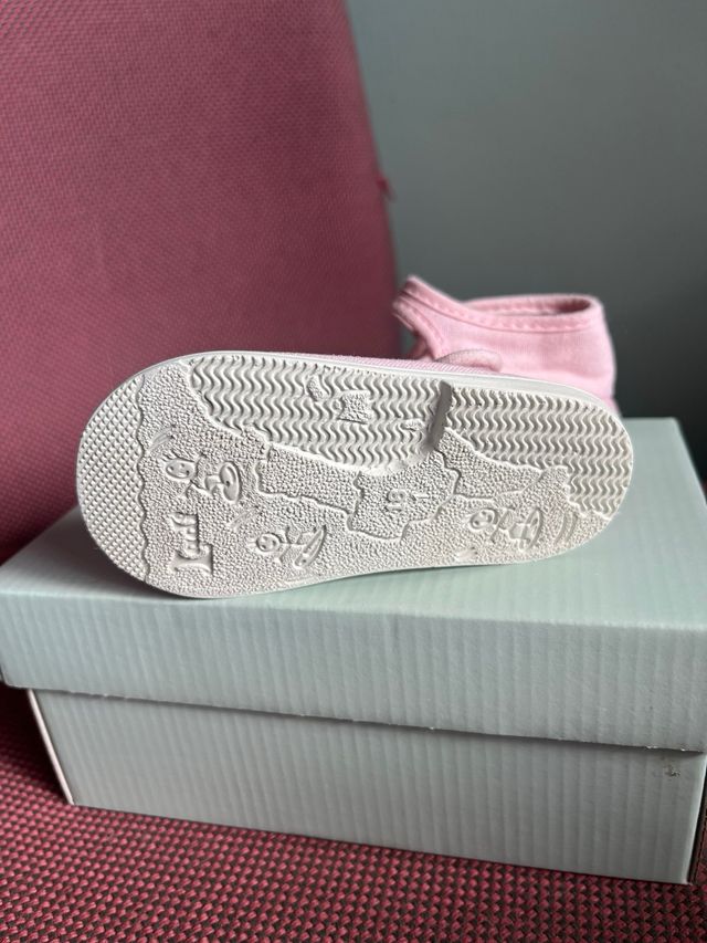 Zapatos Bebé niña Rosa pisamonas