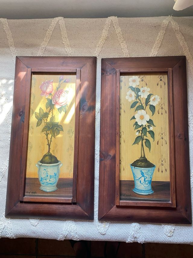 2 Cuadros florales - Marco madera
