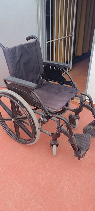 Silla ruedas plegable ligera