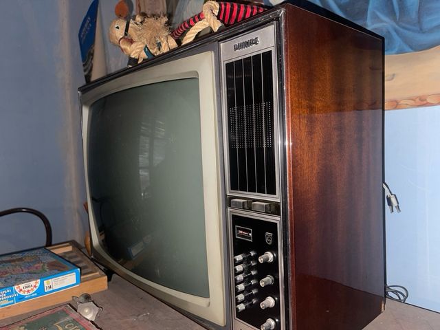 Televisión Philips vintage años 60