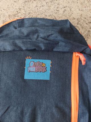 Zaino blu e arancione