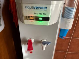 Dispensador agua fría/caliente