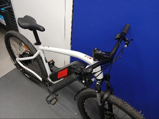 Bicicleta eléctrica MTB Rockrider E-ST 100 Blanco Rojo