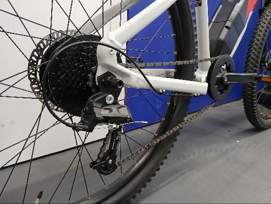 Bicicleta eléctrica MTB Rockrider E-ST 100 Blanco Rojo