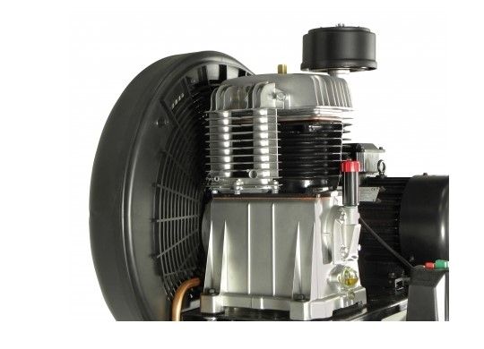 Compresor NUAIR 7.5HP - 500Lts 11 bares