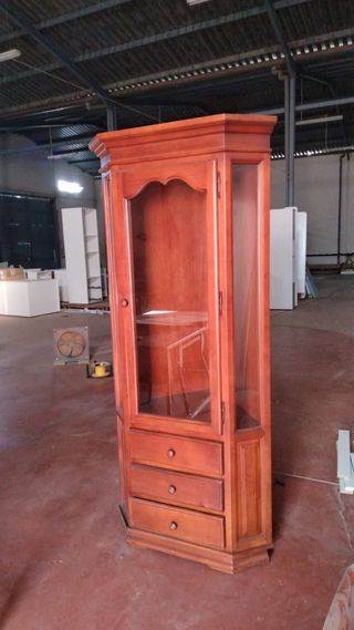 Vitrina esquinera madera maciza