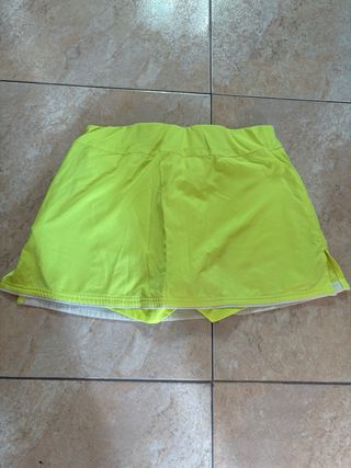 Falda Tenis Mizuno Amarilla