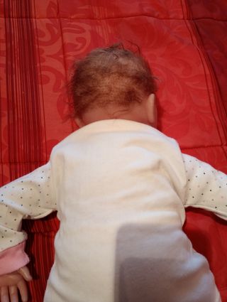 Muñeco realista bebé reborn