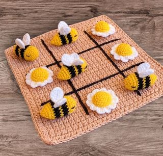 Tris amigurumi: api & fiori