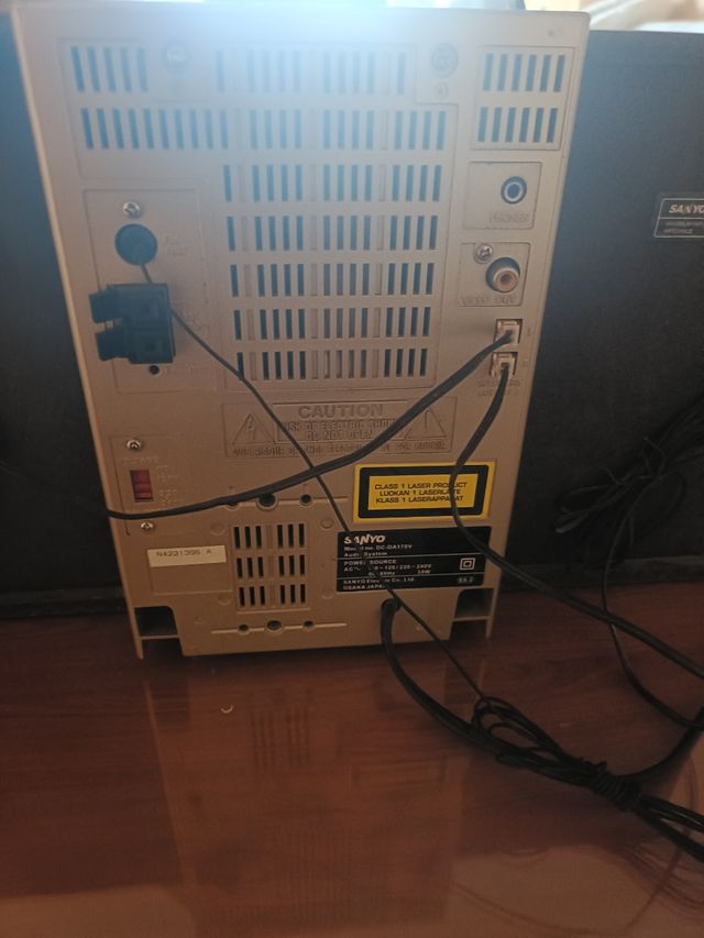 Minicadena Sanyo - Microcadena con altavoces