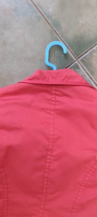 Chaqueta roja Bershka verano