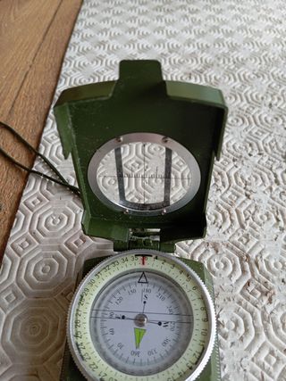 Bussola militare vintage
