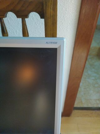 Monitor y teclado Acer