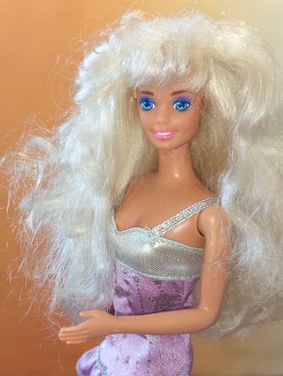 Barbie anni '90 capelli lunghi