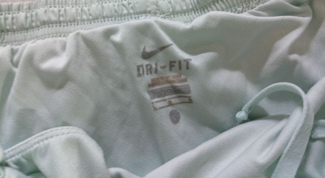 Shorts running Nike Dri-FIT mujer